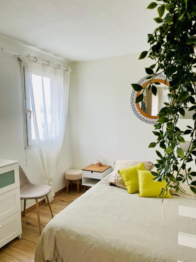 Studio Cosy Avec Terrasse Et Garage Saint-Laurent Du Var Limitrophe Nice Kültér fotó